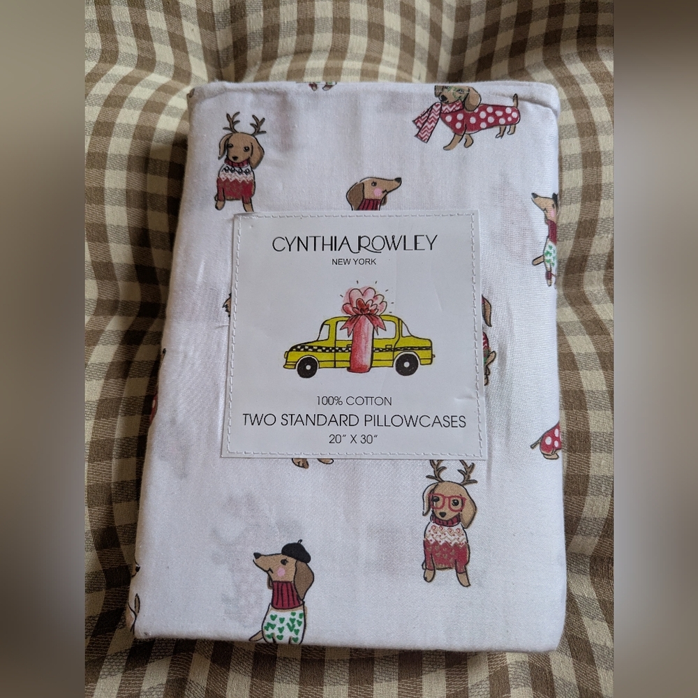 CYNTHIA ROWLEY 2 PC CHRISTMAS dachshunds Standard Cotton Pillowcases New